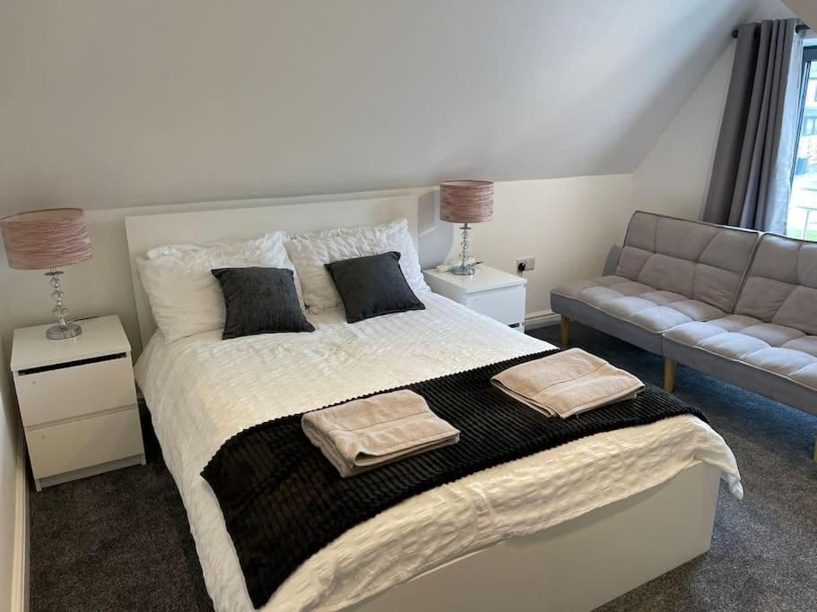 Rosey Lodge -1Bedroom Cousy Flat - Parking, Netflix, Wifi - Close To Blenheim Palace & Oxford - F5 Кидлингтон Экстерьер фото